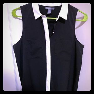 Vicinity sleeveless top.